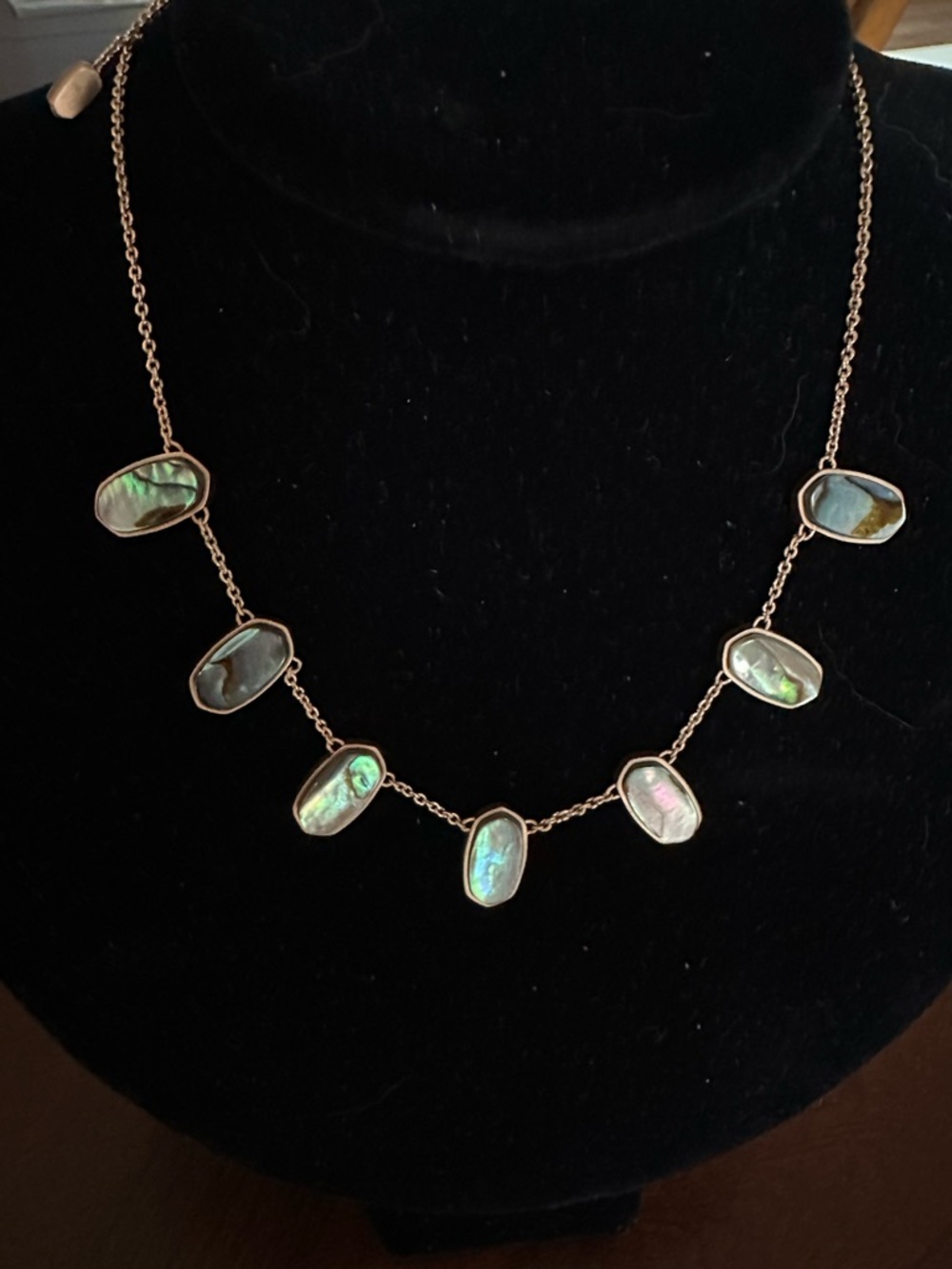 Kendra Scott Meadow Collar Necklace - Abalone/Rose Gold Adjustable EUC and Bag